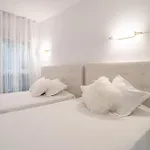 2 Bedroom Awesome In Apartman *