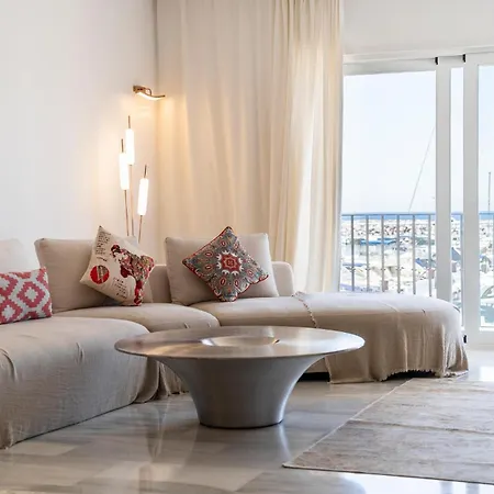 2 Bedroom Awesome In *